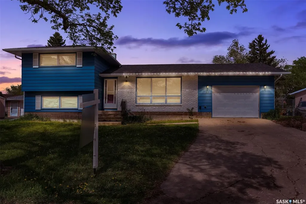33 Bauermeister Street Regina SK S4R 5N3