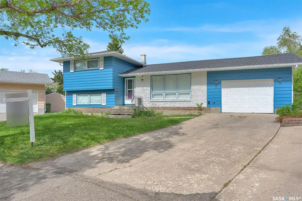 33 Bauermeister Street Regina SK S4R 5N3