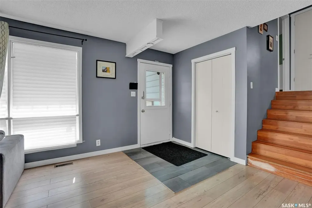33 Bauermeister Street Regina SK S4R 5N3
