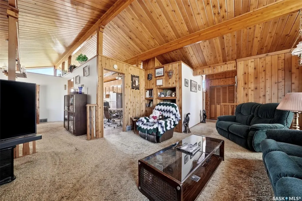 45 Miller Crescent E Lumsden SK S0G 3C0