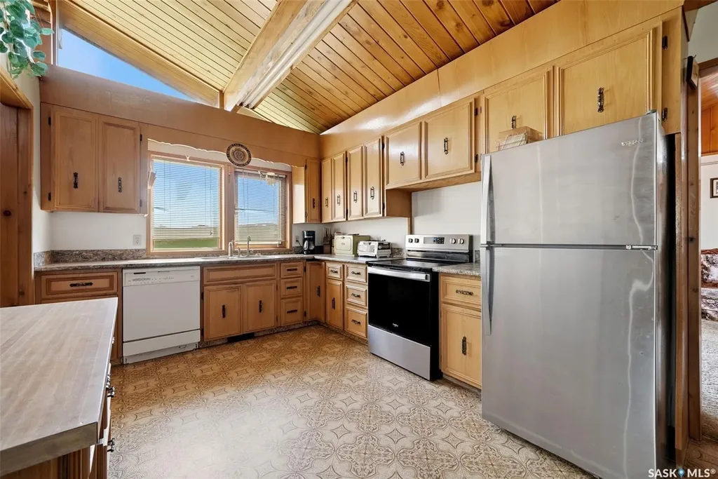 45 Miller Crescent E Lumsden SK S0G 3C0
