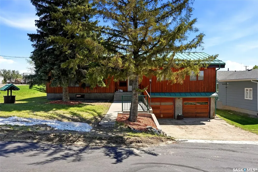45 Miller Crescent E Lumsden SK S0G 3C0