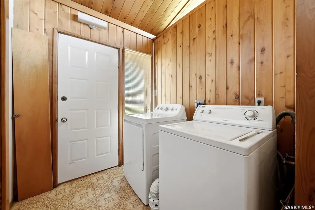 45 Miller Crescent E Lumsden SK S0G 3C0