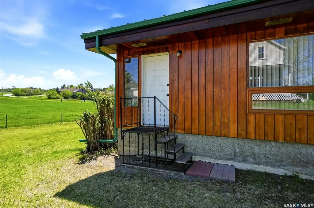 45 Miller Crescent E Lumsden SK S0G 3C0