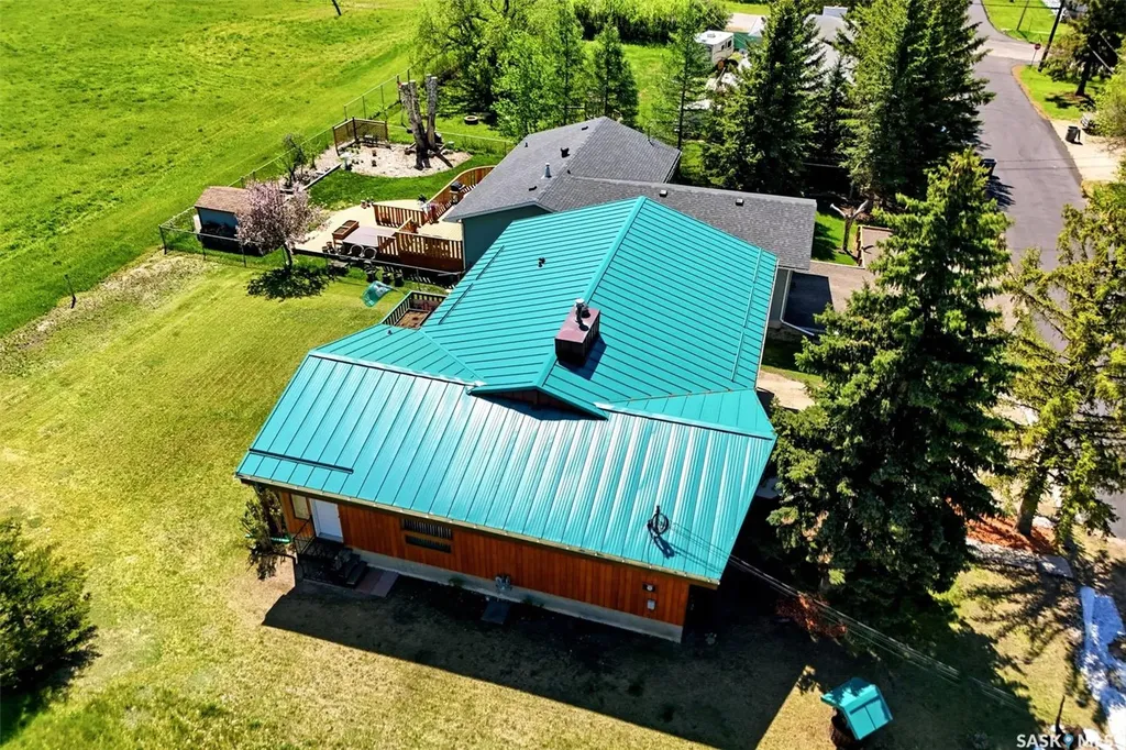 45 Miller Crescent E Lumsden SK S0G 3C0