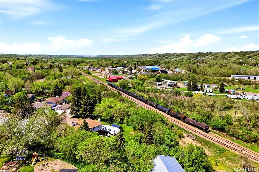 45 Miller Crescent E Lumsden SK S0G 3C0