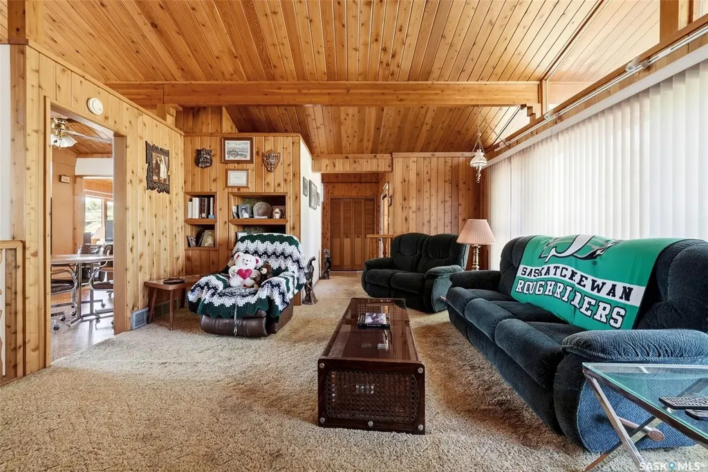 45 Miller Crescent E Lumsden SK S0G 3C0