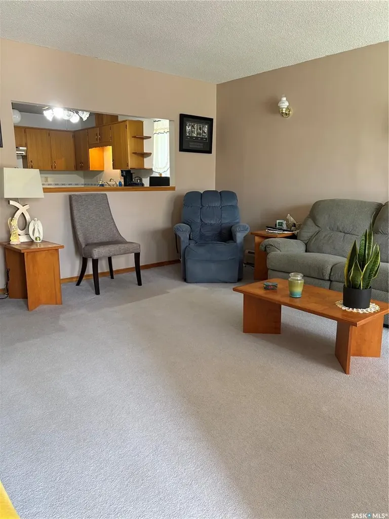 1058 Montague Street Regina SK S4T 3H5