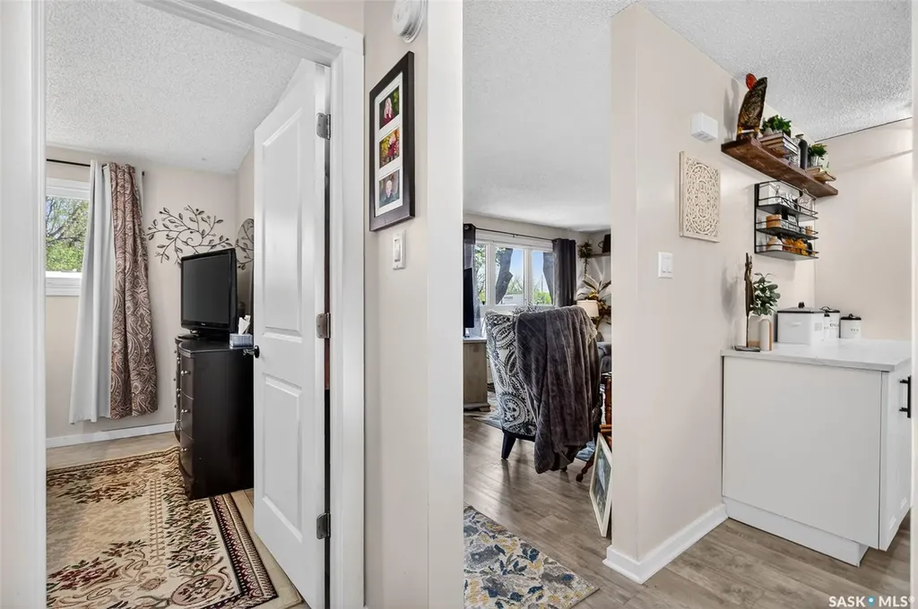 838 Ominica Street W Moose Jaw SK S6H 1Y5