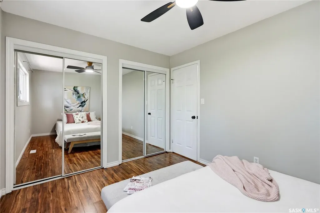 118 Laurentian Drive Saskatoon SK S7H 4M2