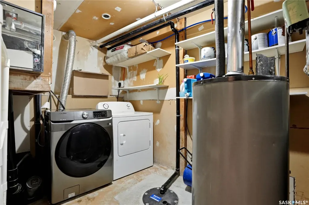118 Laurentian Drive Saskatoon SK S7H 4M2