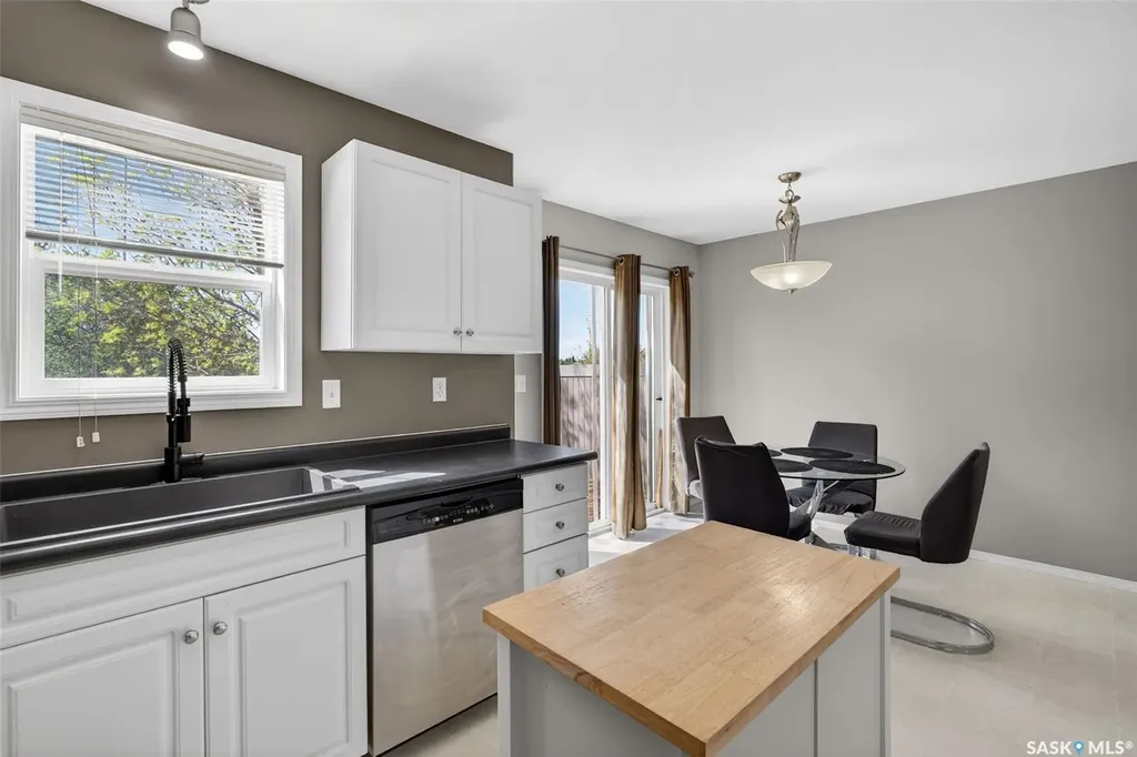 203 Herold Terrace Saskatoon SK S7V 1H8