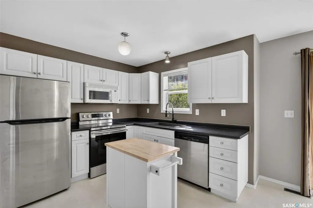 203 Herold Terrace Saskatoon SK S7V 1H8