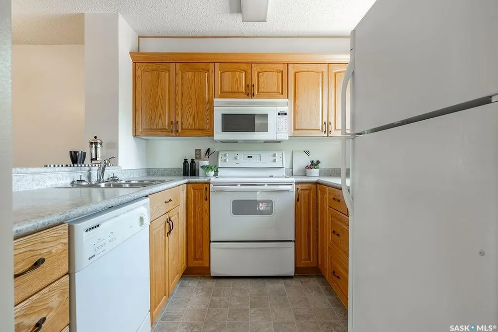 603 Lenore Drive Saskatoon SK S7K 6S1