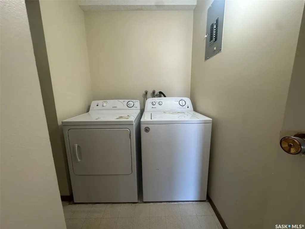 230 Gore Place Regina SK S4T 7S4