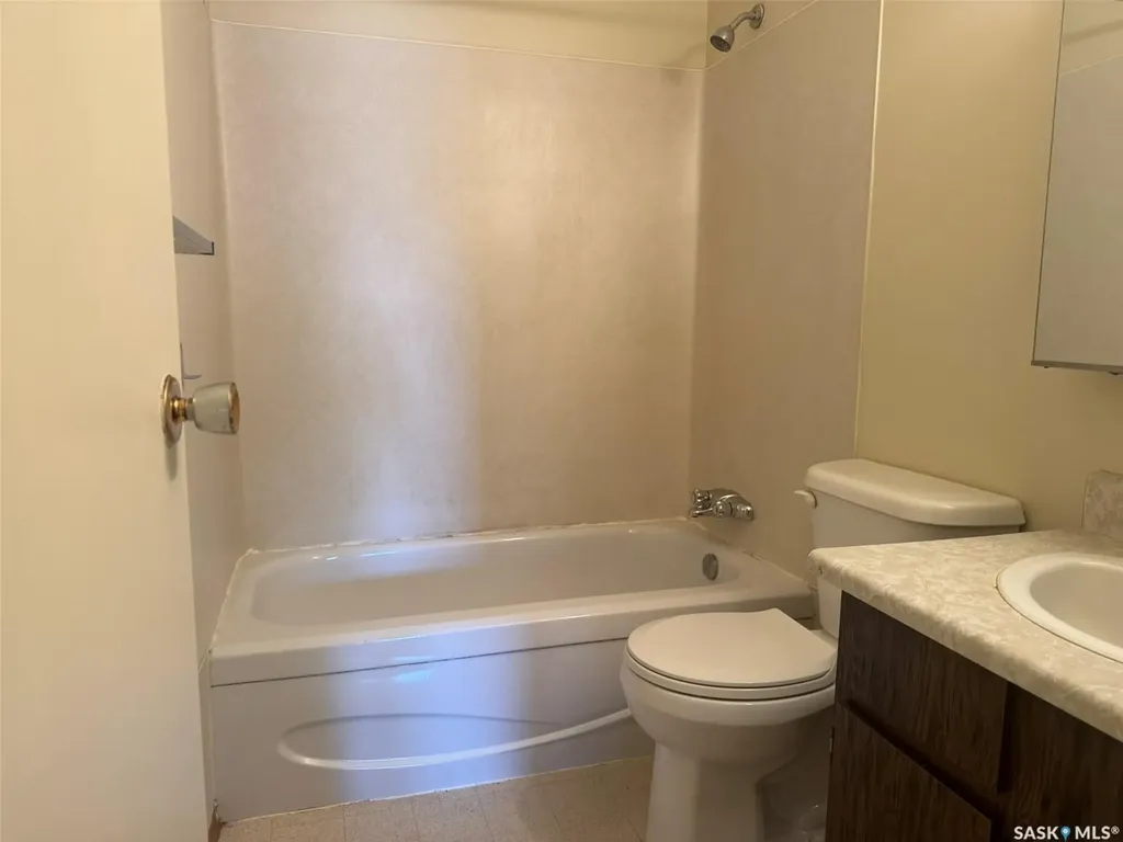 230 Gore Place Regina SK S4T 7S4