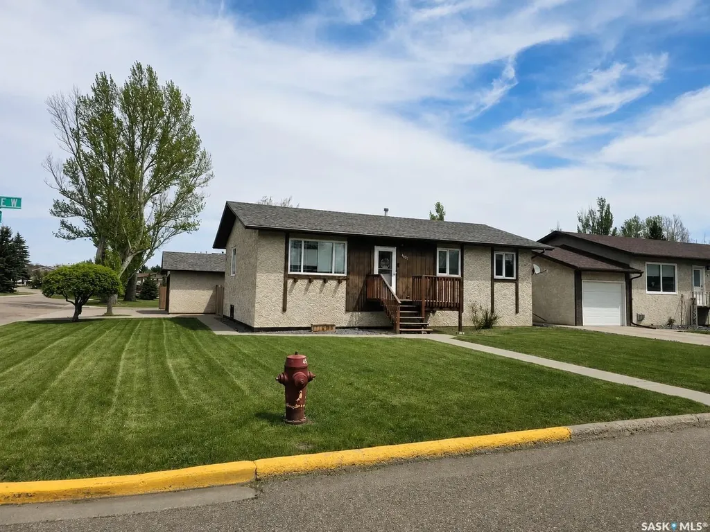 381 5th Avenue W Unity SK S0K 4L0