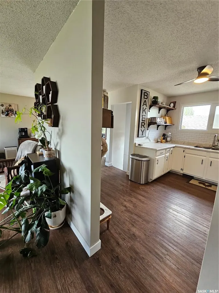 381 5th Avenue W Unity SK S0K 4L0