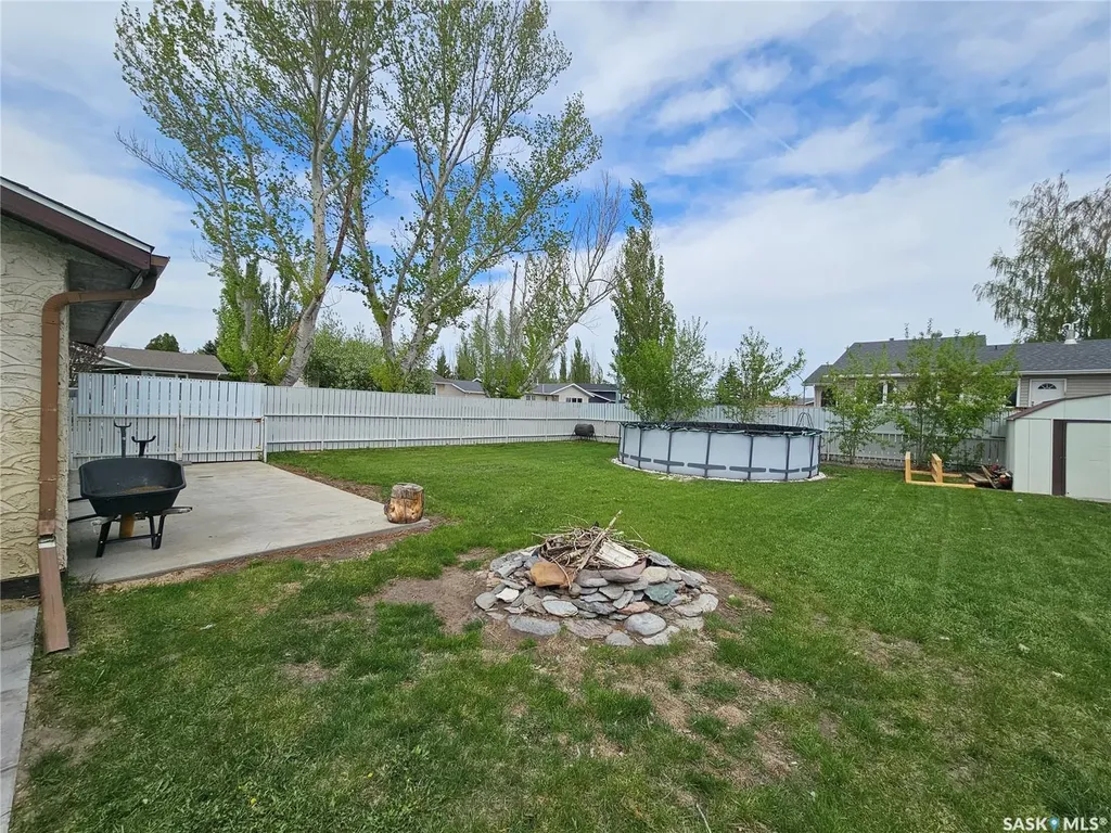 381 5th Avenue W Unity SK S0K 4L0