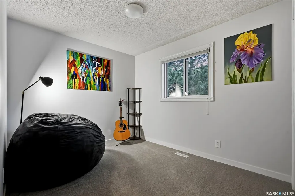 171 Coldspring Crescent Saskatoon SK S7J 3M3