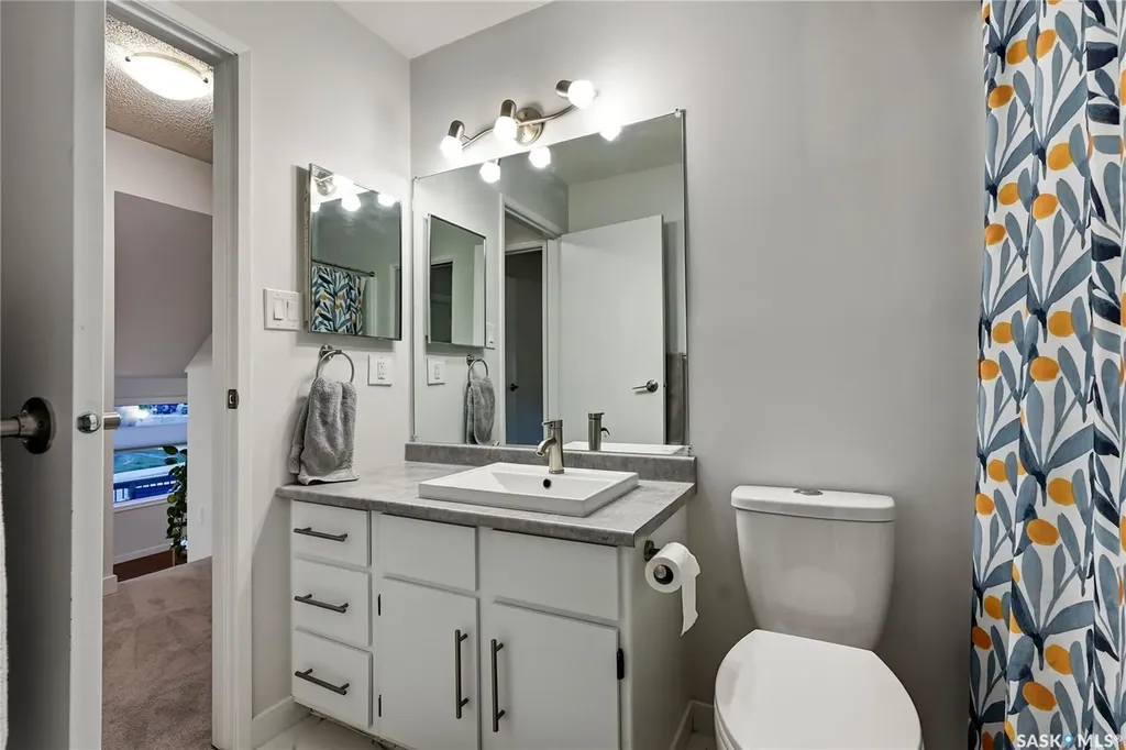 171 Coldspring Crescent Saskatoon SK S7J 3M3