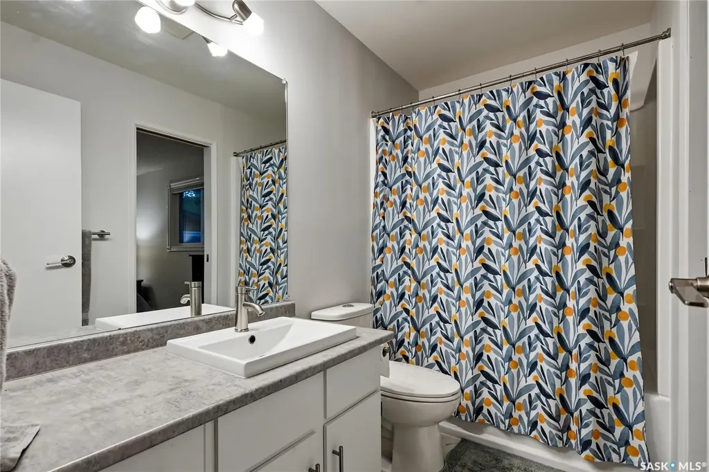 171 Coldspring Crescent Saskatoon SK S7J 3M3
