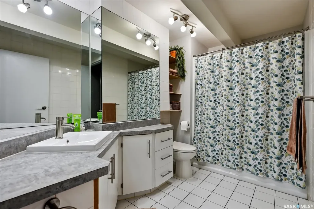 171 Coldspring Crescent Saskatoon SK S7J 3M3