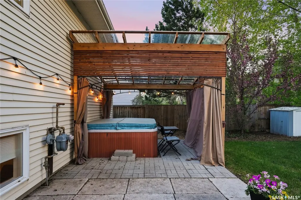 171 Coldspring Crescent Saskatoon SK S7J 3M3