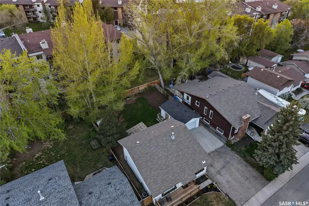 171 Coldspring Crescent Saskatoon SK S7J 3M3