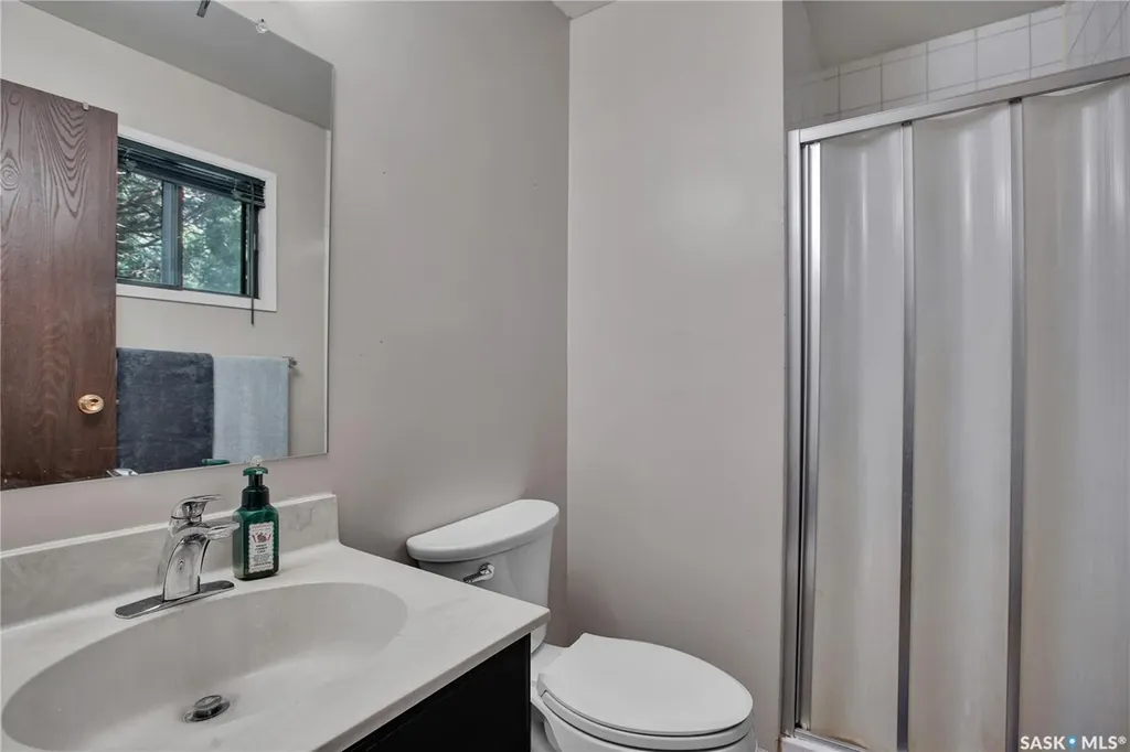 3831 Taylor Street E Saskatoon SK S7H 5H5