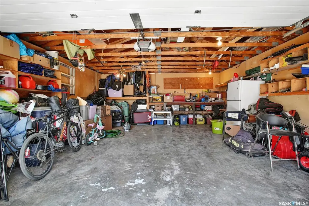 3831 Taylor Street E Saskatoon SK S7H 5H5