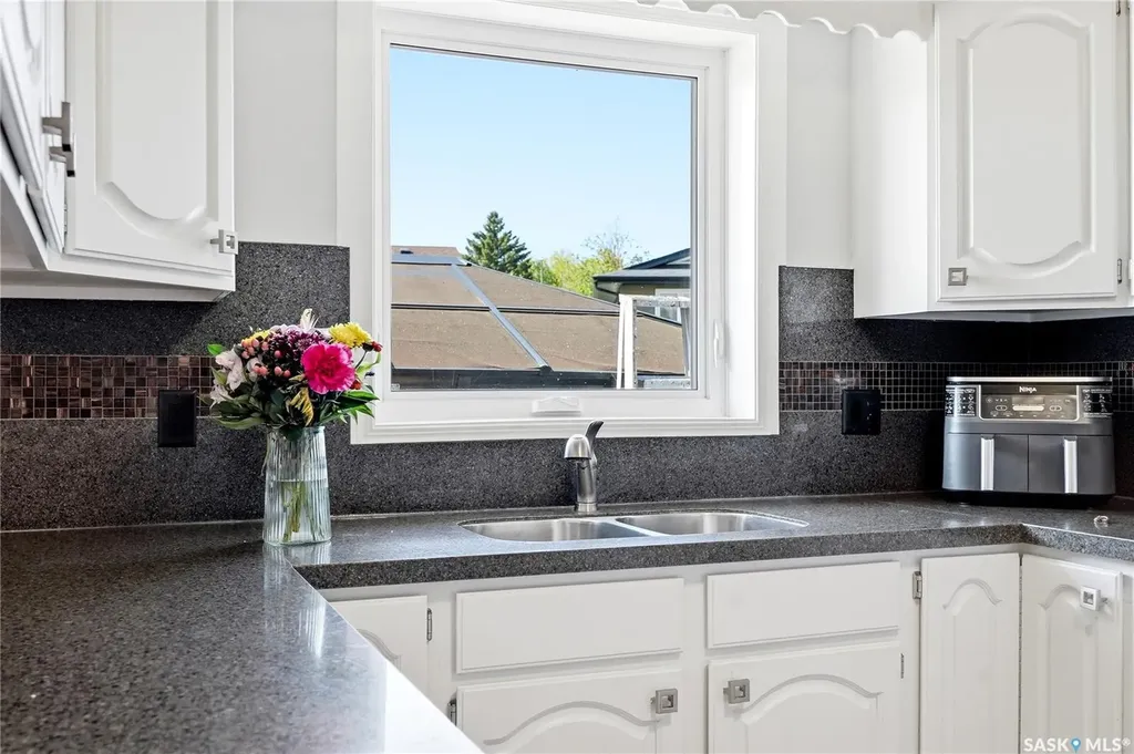 315 Smith Place Saskatoon SK S7M 5E7
