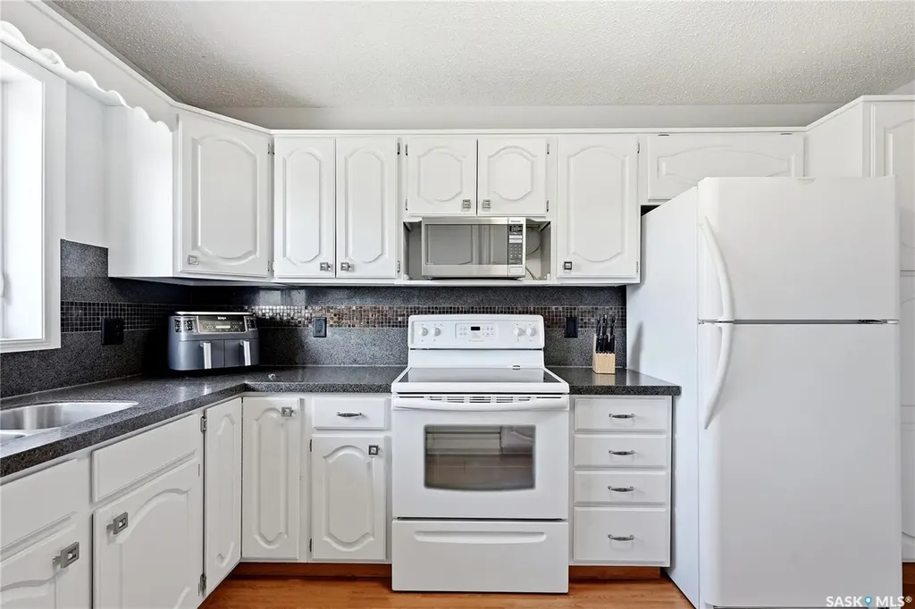 315 Smith Place Saskatoon SK S7M 5E7