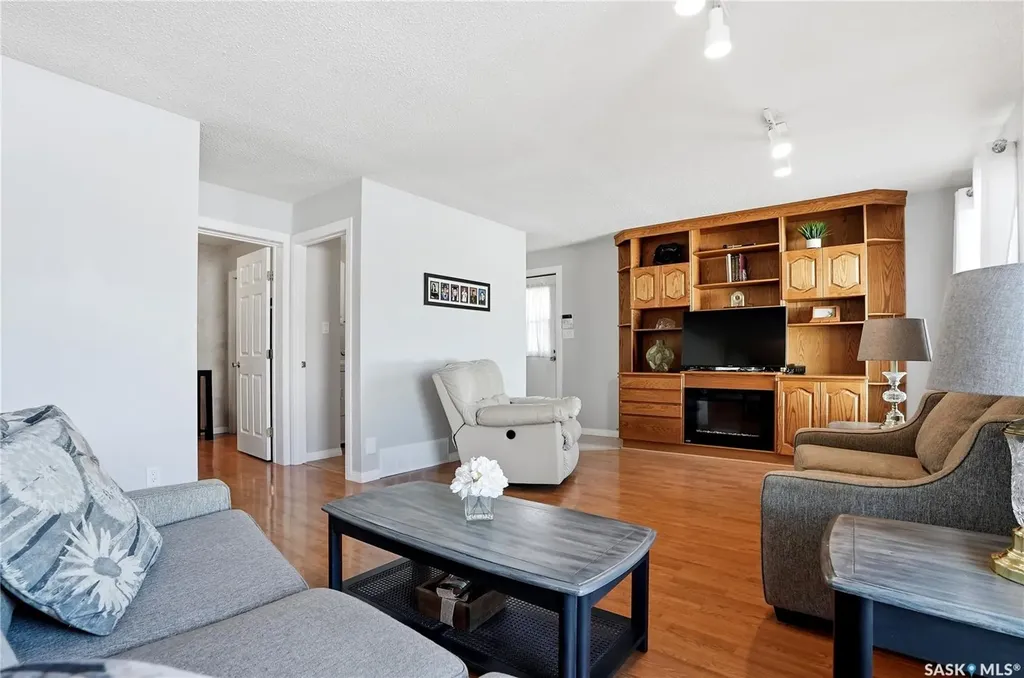315 Smith Place Saskatoon SK S7M 5E7