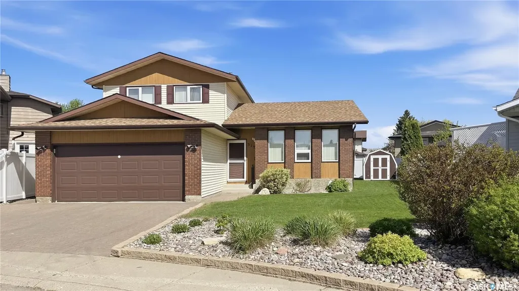 315 Smith Place Saskatoon SK S7M 5E7