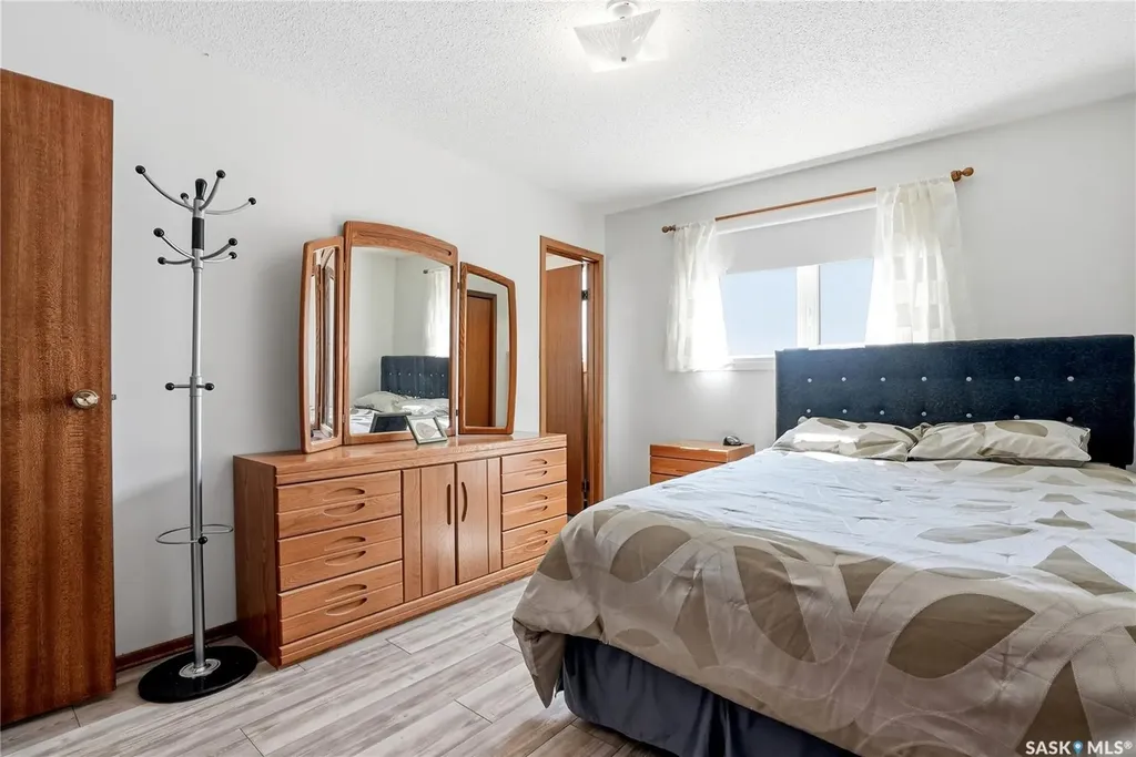 315 Smith Place Saskatoon SK S7M 5E7