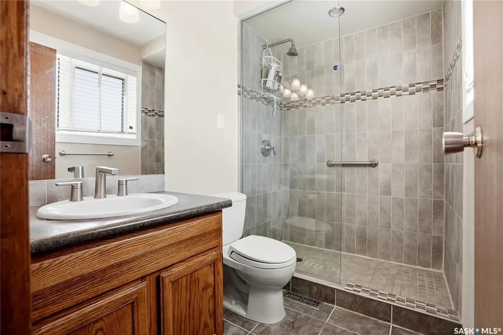 315 Smith Place Saskatoon SK S7M 5E7