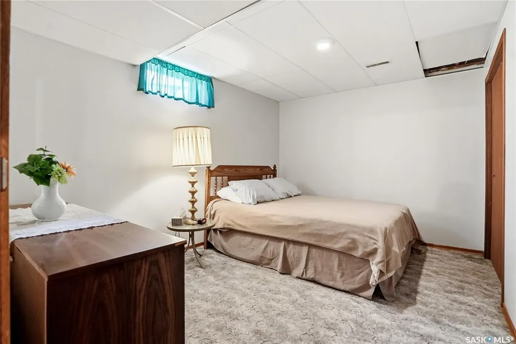 315 Smith Place Saskatoon SK S7M 5E7