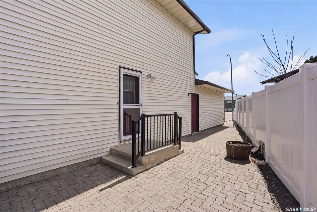 315 Smith Place Saskatoon SK S7M 5E7