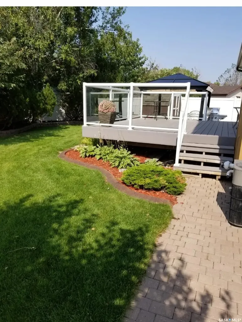 315 Smith Place Saskatoon SK S7M 5E7