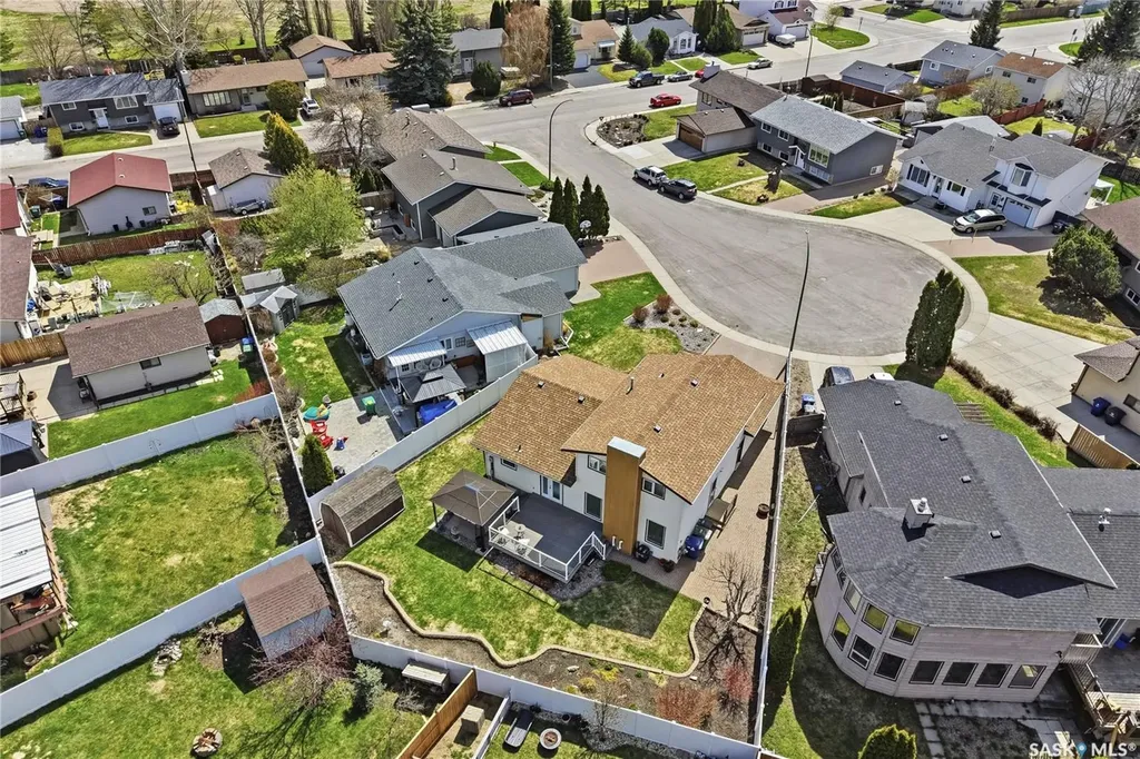 315 Smith Place Saskatoon SK S7M 5E7