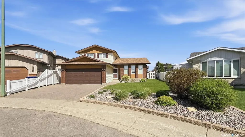 315 Smith Place Saskatoon SK S7M 5E7