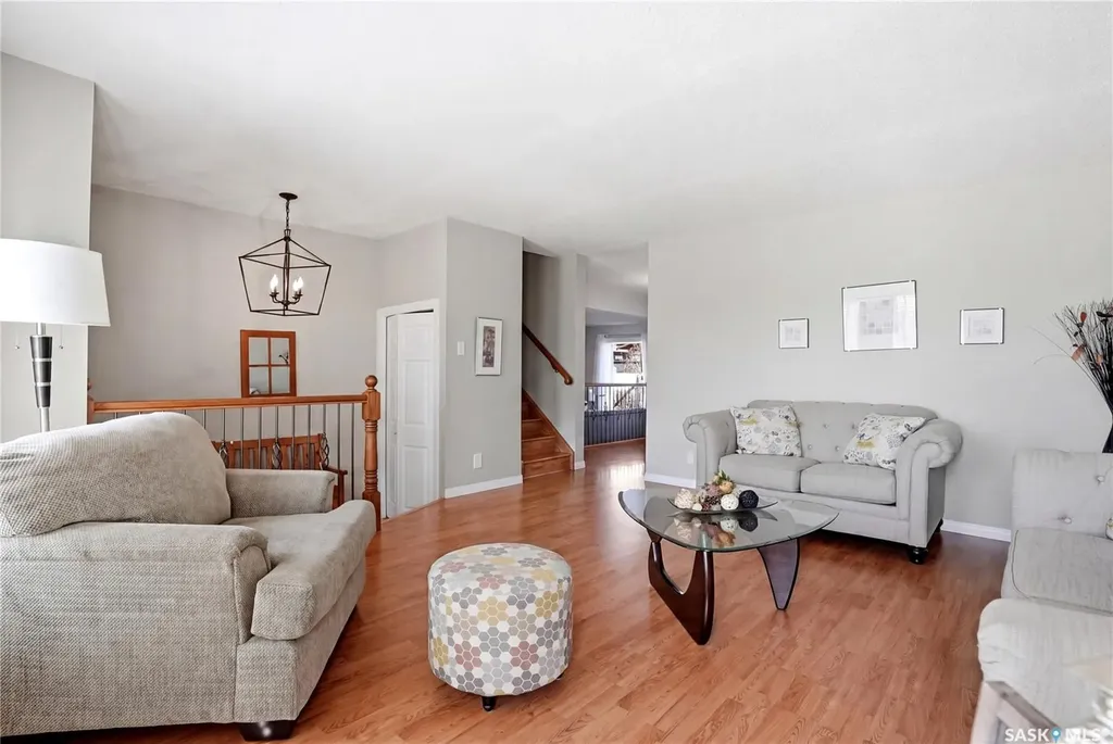 315 Smith Place Saskatoon SK S7M 5E7