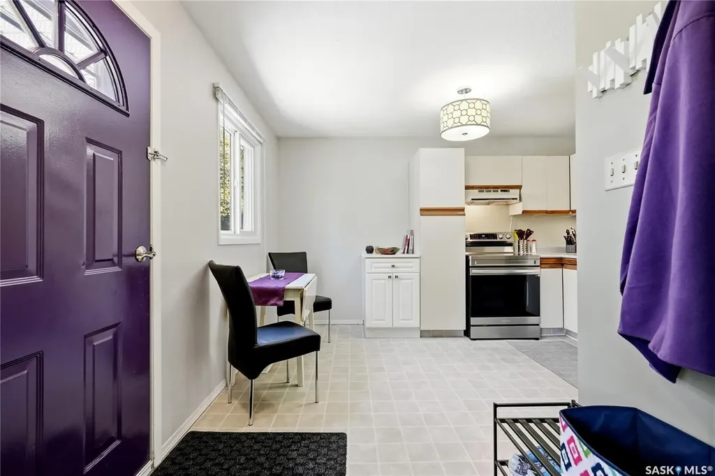 229 Acadia Place Saskatoon SK S7H 3W3