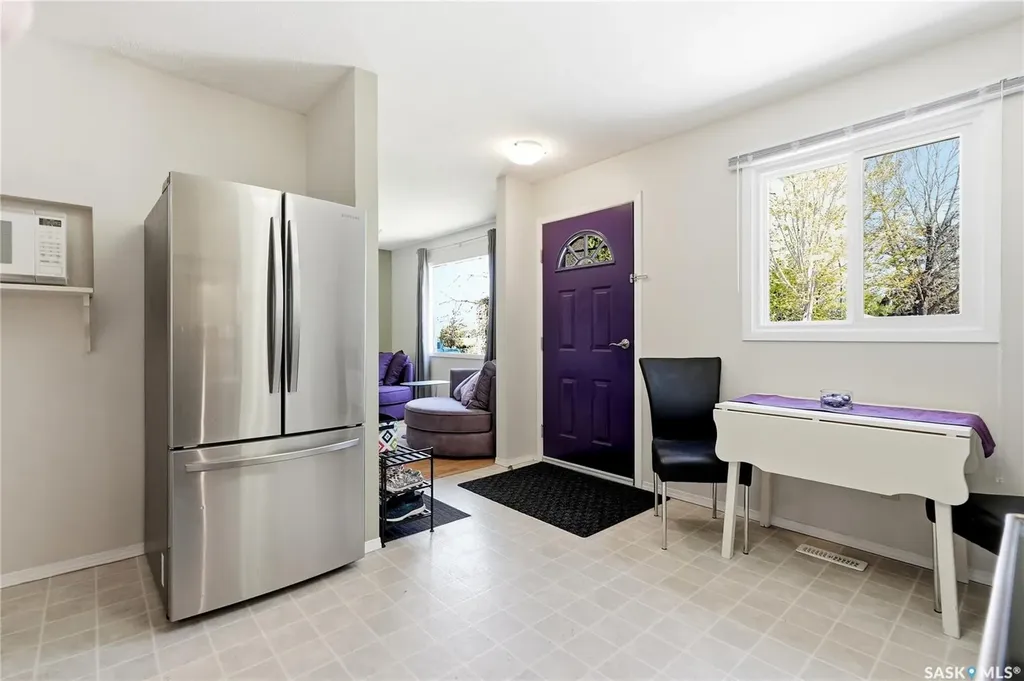 229 Acadia Place Saskatoon SK S7H 3W3