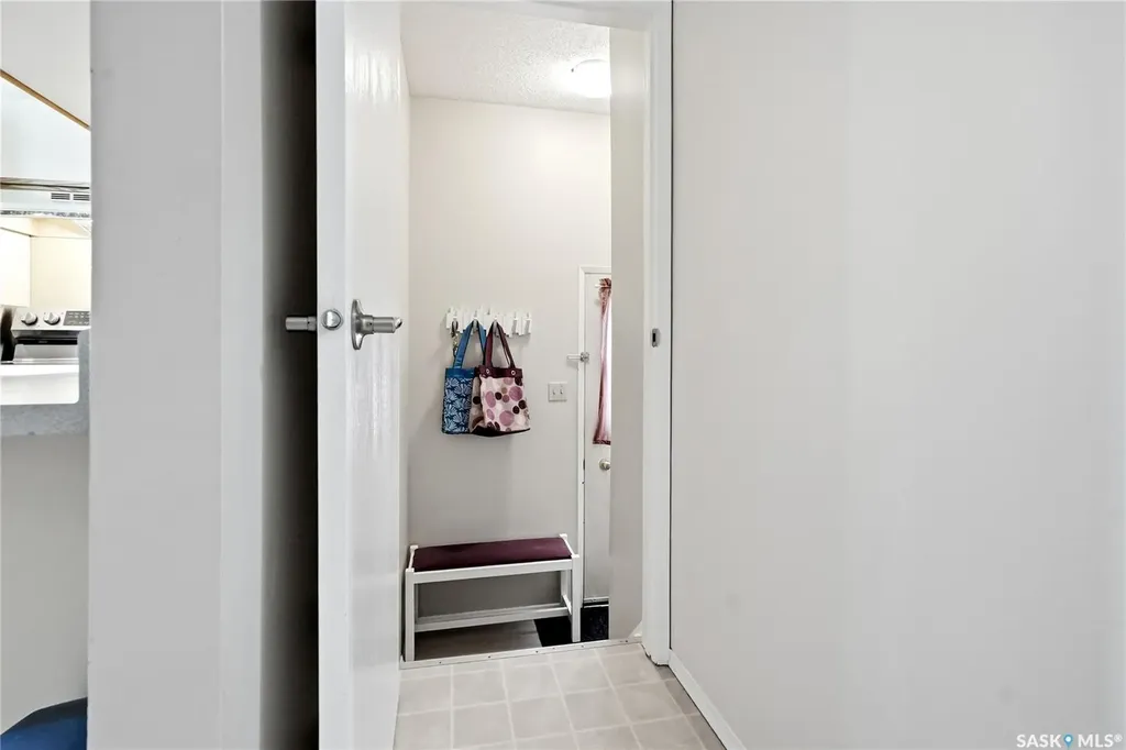 229 Acadia Place Saskatoon SK S7H 3W3