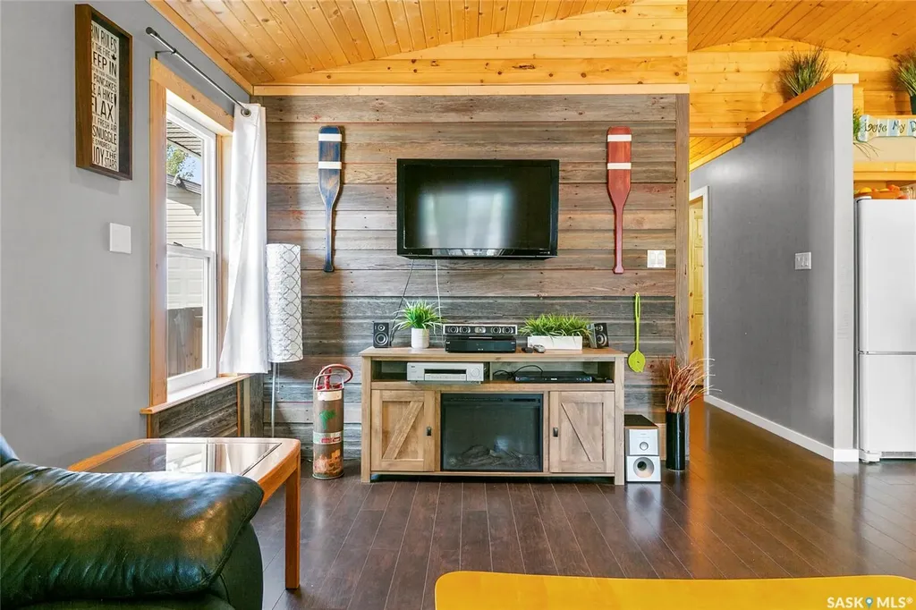 22 Ash Street Grandview Beach SK S0G 1C0
