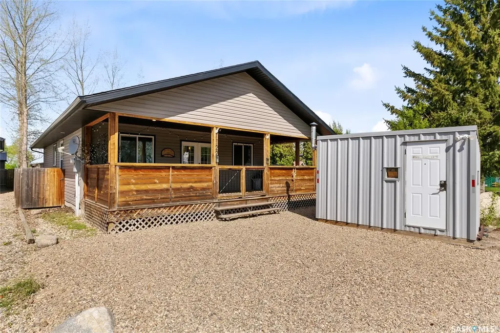 22 Ash Street Grandview Beach SK S0G 1C0