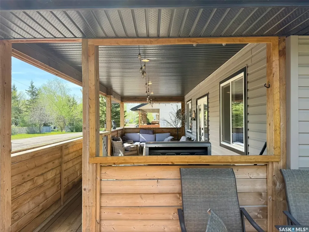 22 Ash Street Grandview Beach SK S0G 1C0
