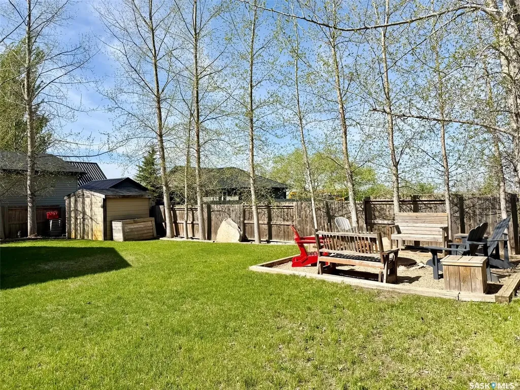 22 Ash Street Grandview Beach SK S0G 1C0
